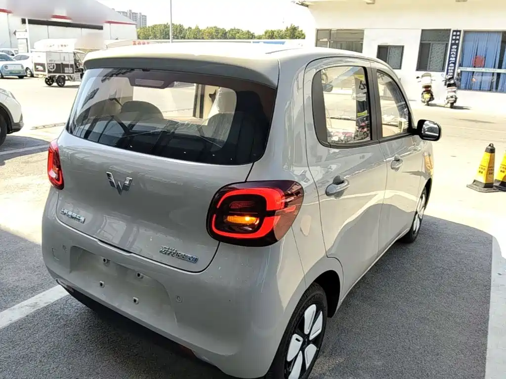 Wuling MINIEV — миниатюра 7