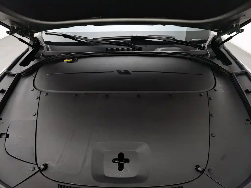 Li Auto Li ONE — миниатюра 6