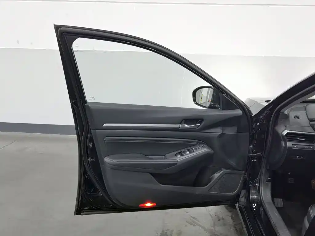 Nissan Teana — миниатюра 8