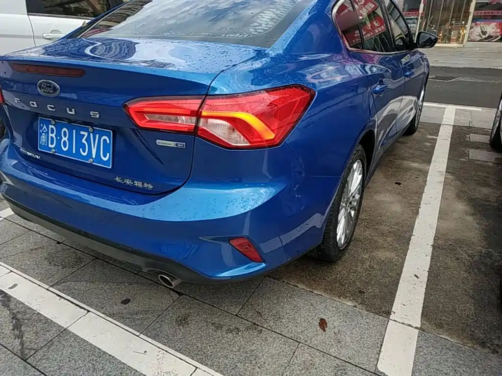 Ford Focus — миниатюра 8