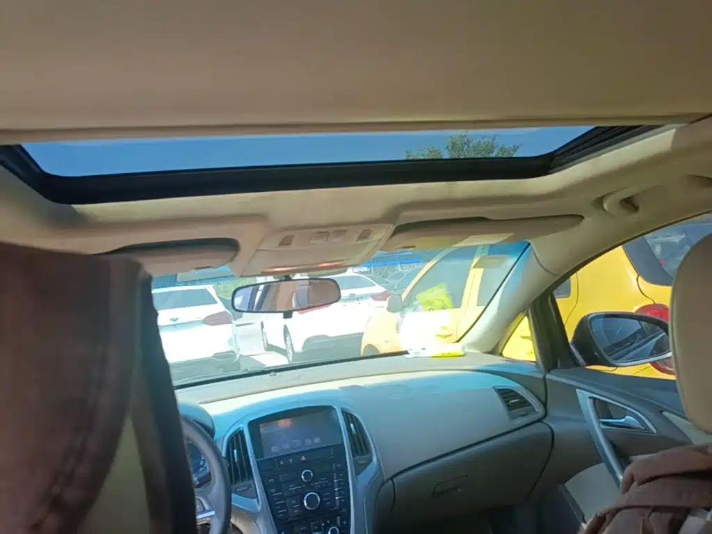 Buick Excelle — миниатюра 18