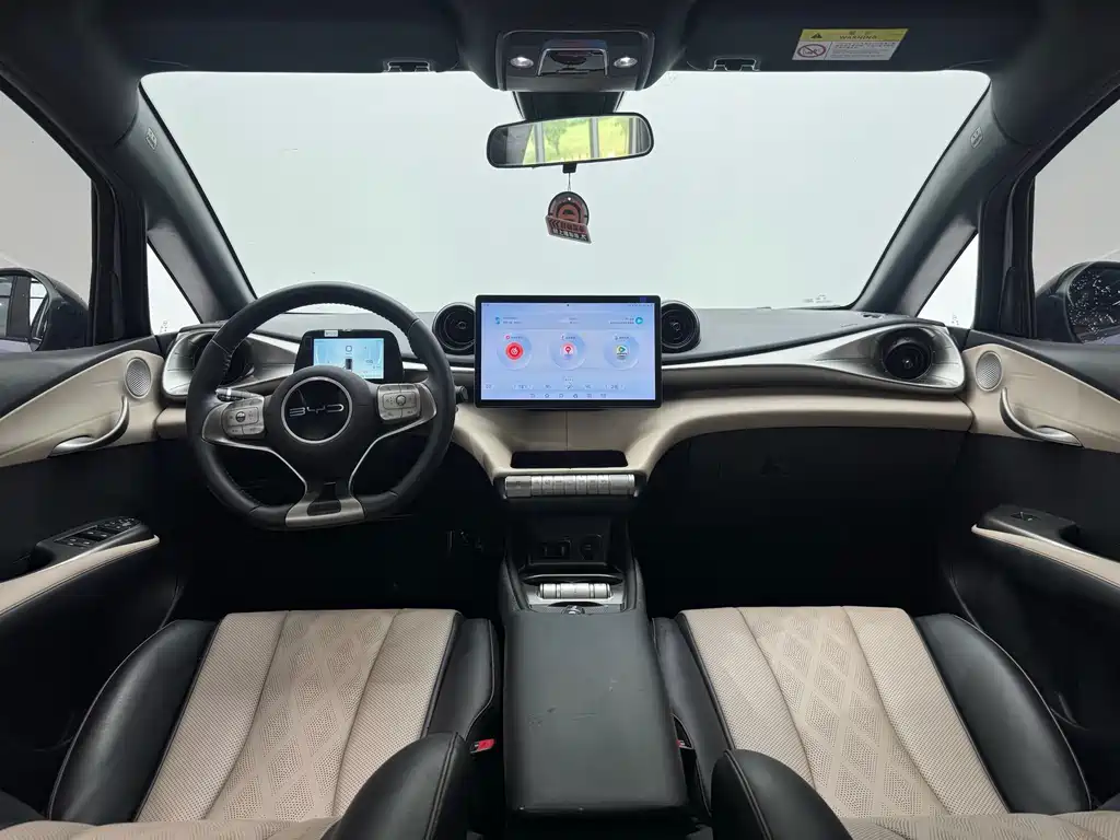 BYD Dolphin — миниатюра 8