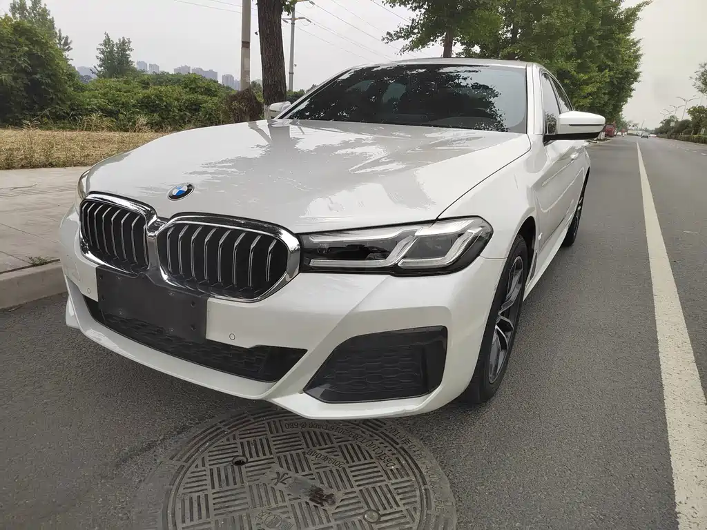 BMW 5 Series 2023