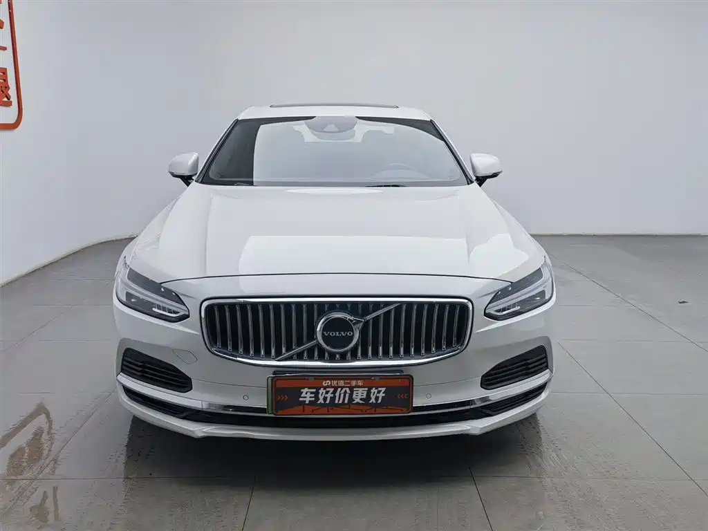 VOLVO S90 PLUG IN HYBRID