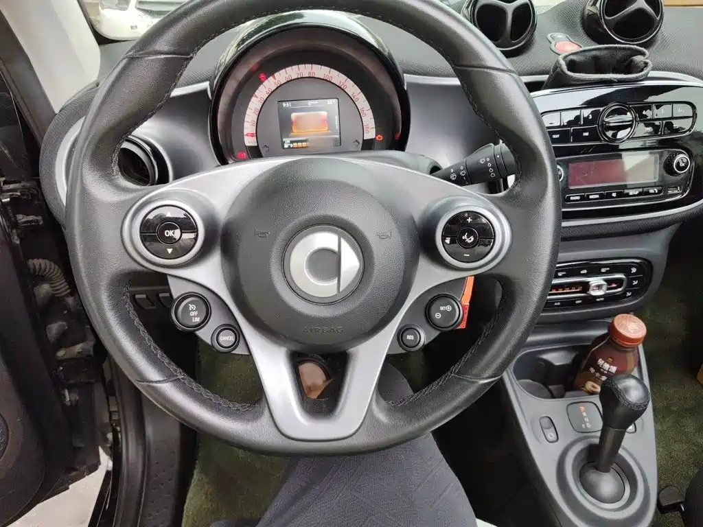 smart Smart Fortwo — миниатюра 3