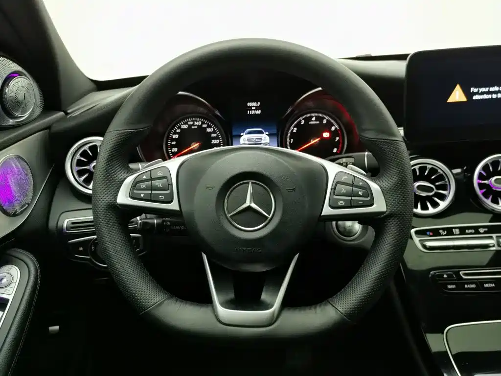 Mercedes-Benz C-Class — миниатюра 11