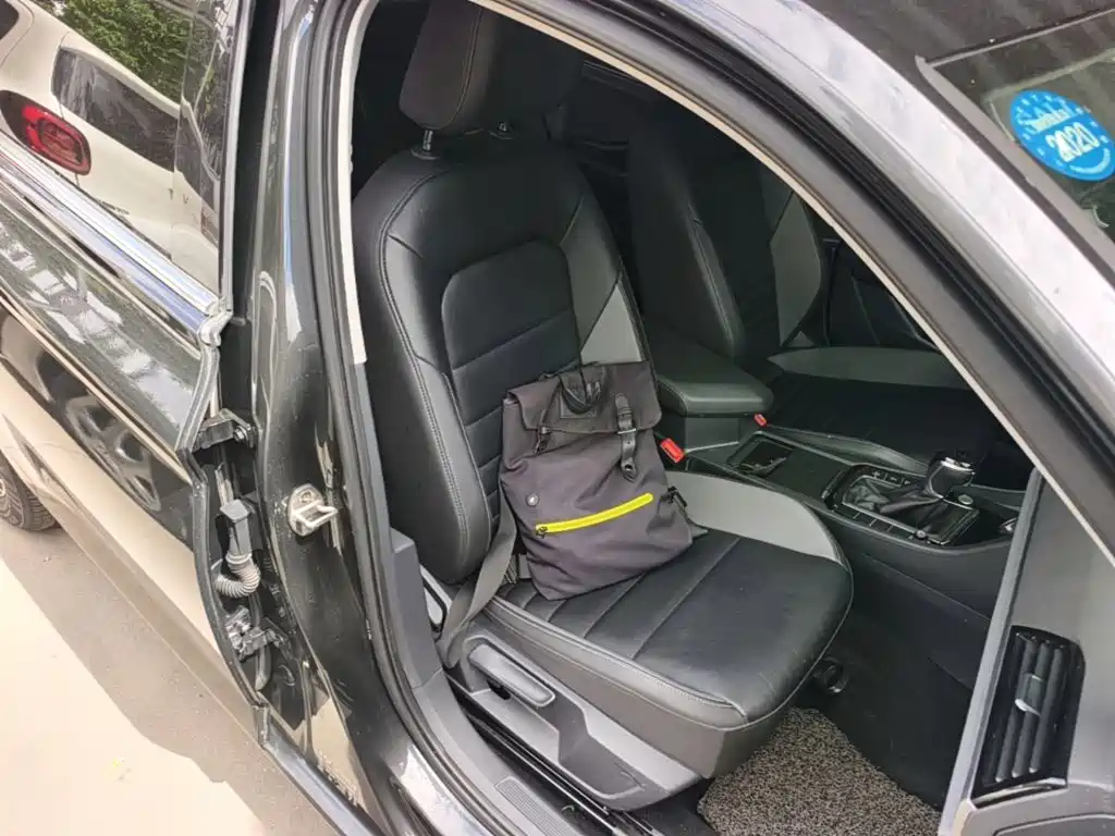 Volkswagen Sagitar — миниатюра 25