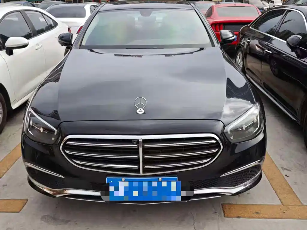 Mercedes-Benz E-Class 2022