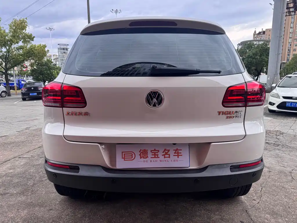 Volkswagen Tiguan — миниатюра 12