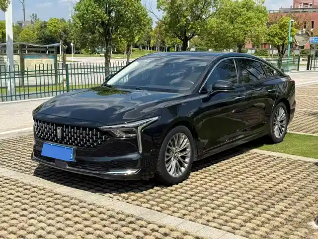 2021 Bestune B70