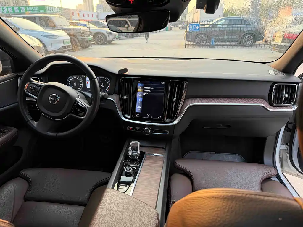 Volvo S60 — миниатюра 4