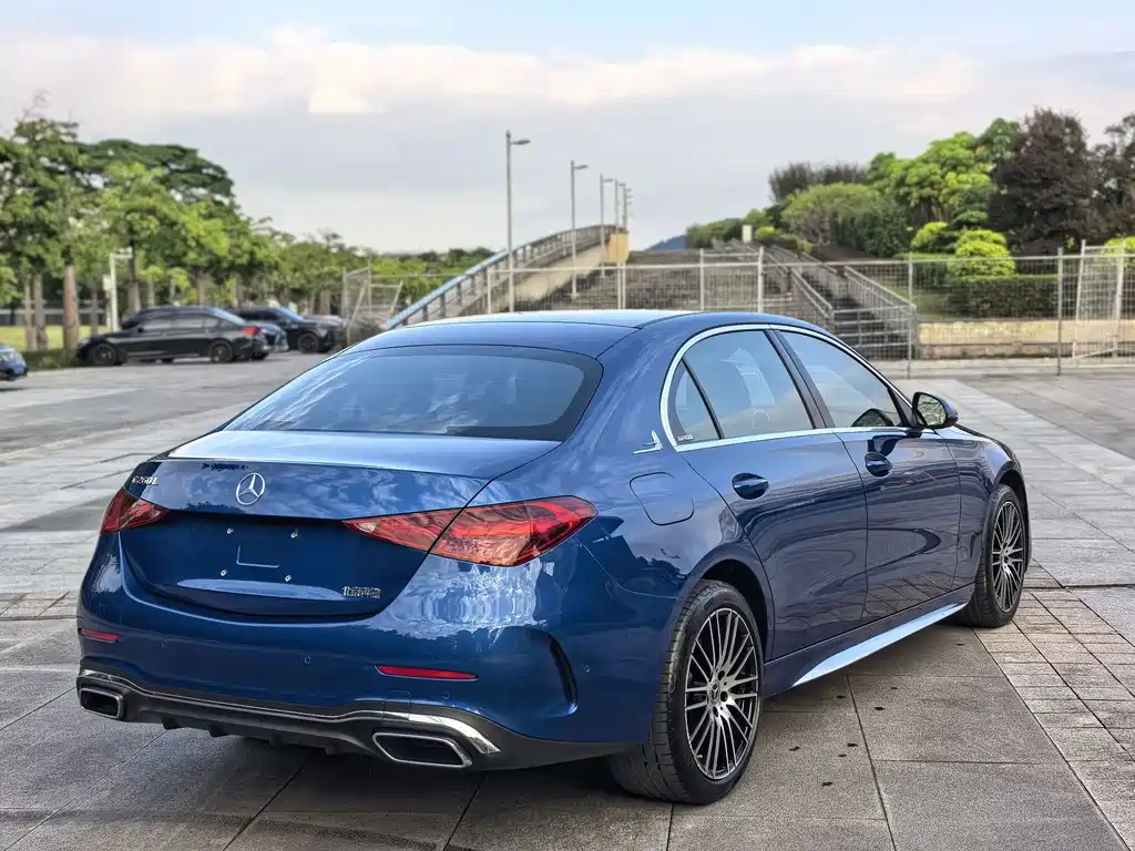 Mercedes-Benz C-Class — миниатюра 5