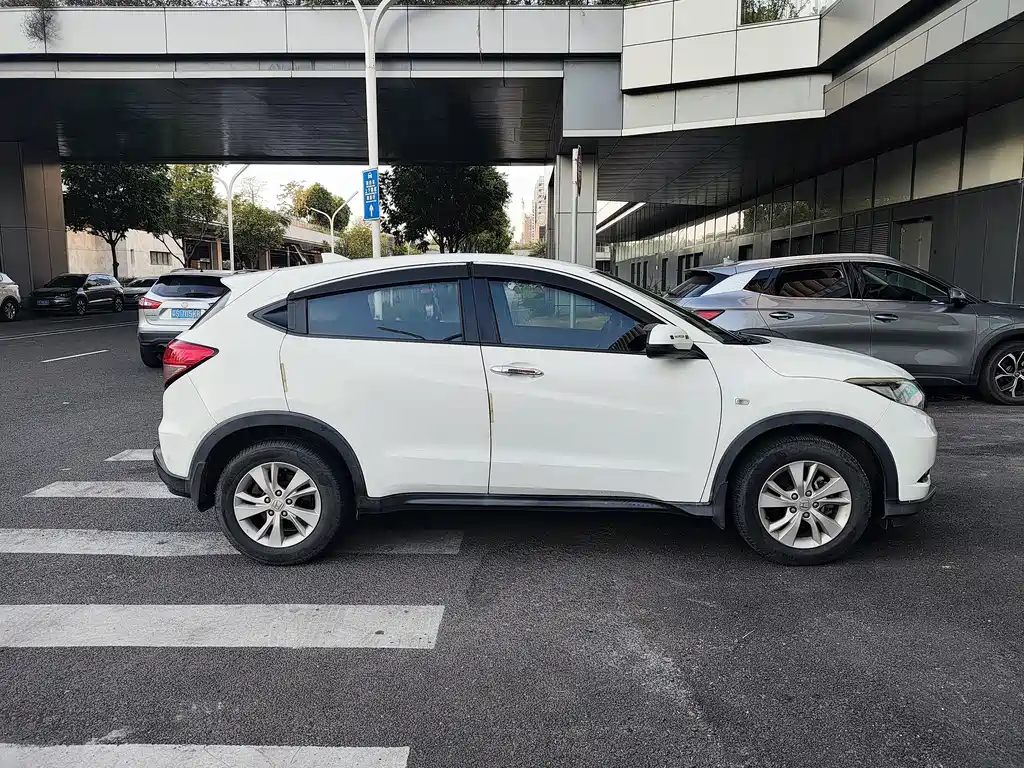Honda Vezel — миниатюра 7