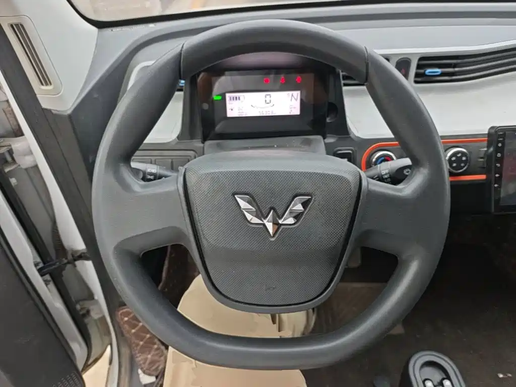 Wuling MINIEV — миниатюра 11