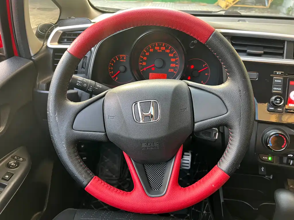 Honda Fit — миниатюра 24