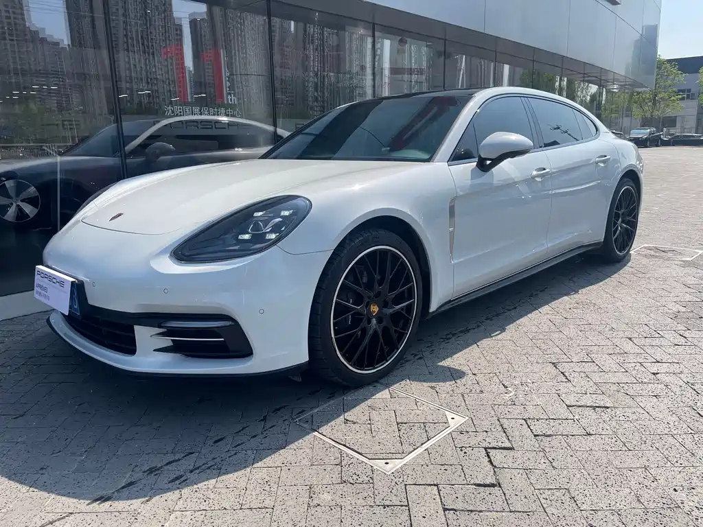 Porsche Panamera 2018