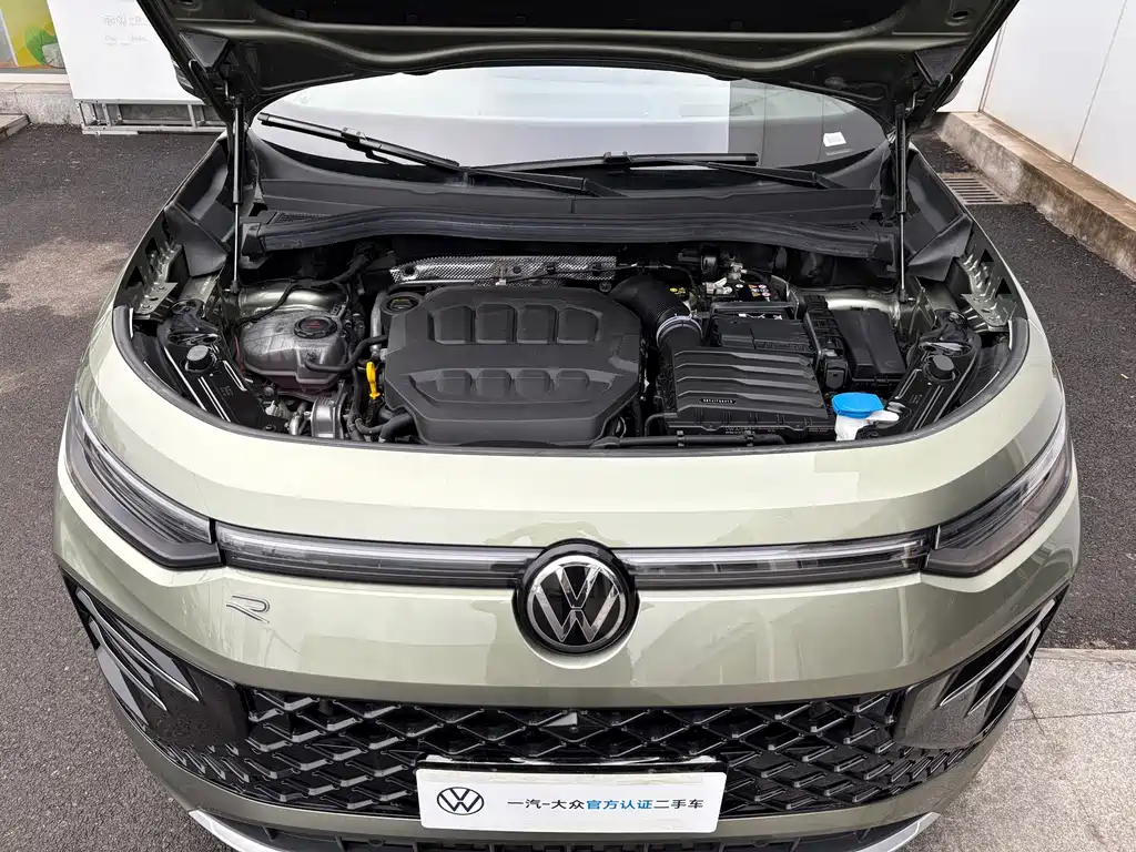 Volkswagen Tayron 2025 L 380TSI Luxury Easy
