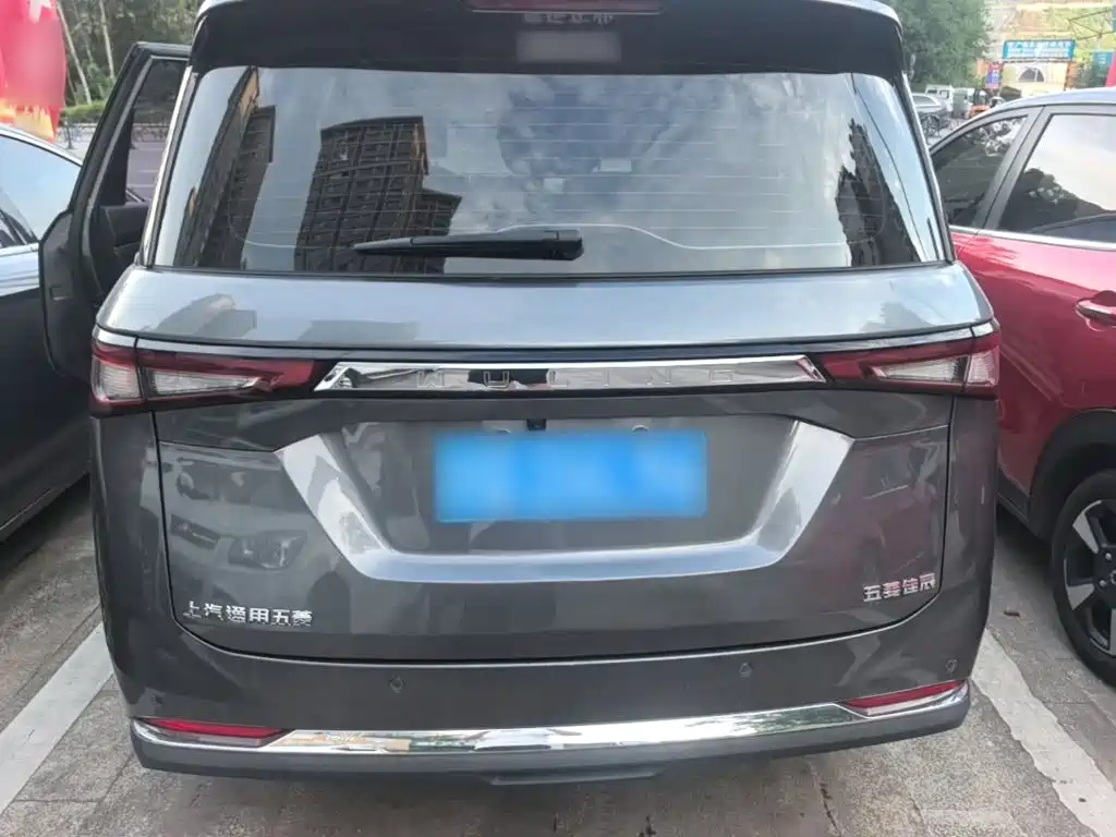 Wuling Jiachen — миниатюра 6