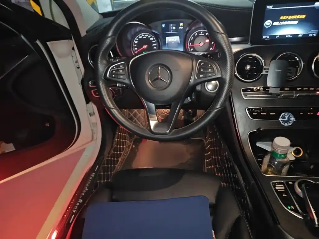 Mercedes-Benz C-Class — миниатюра 3