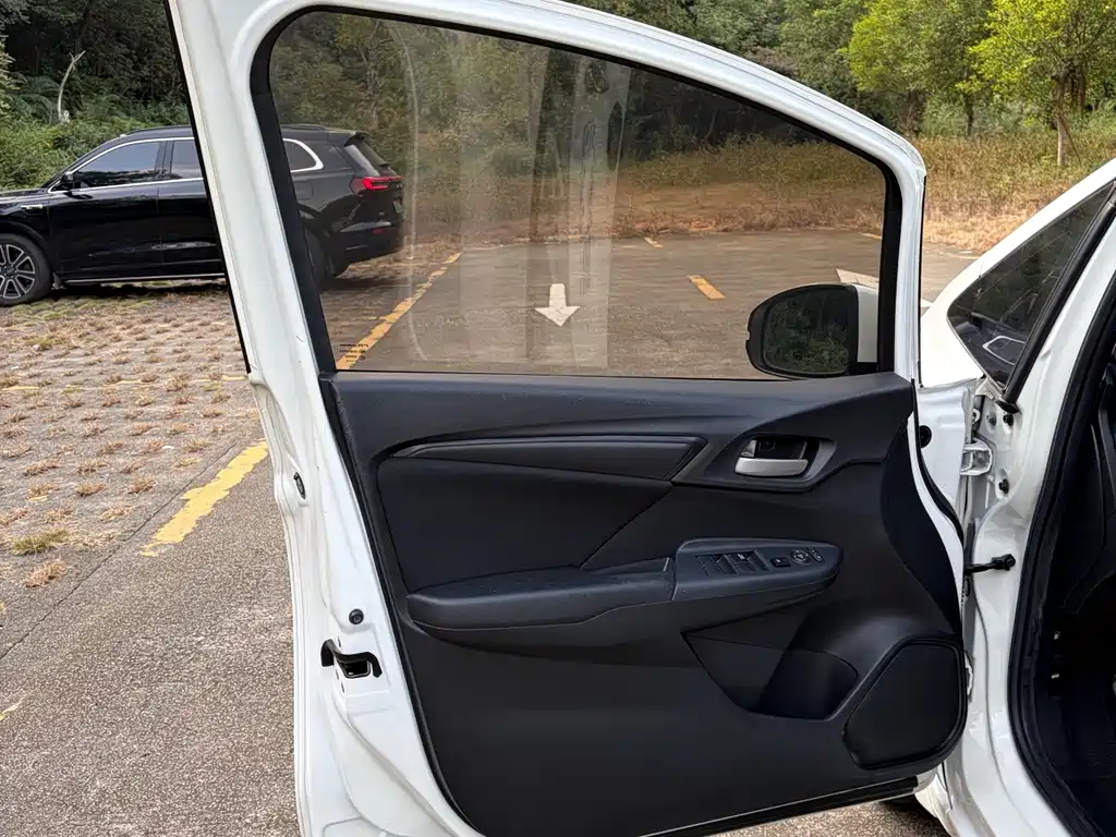 Honda Fit — миниатюра 14