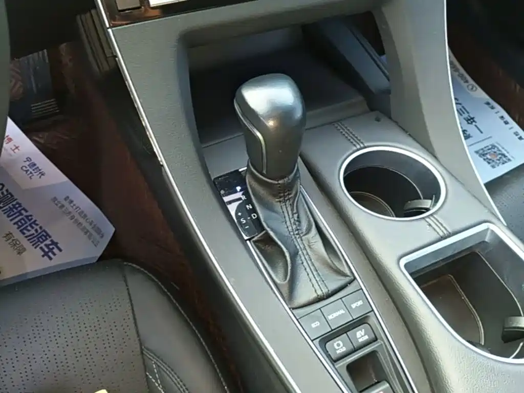 Toyota Avalon — миниатюра 14