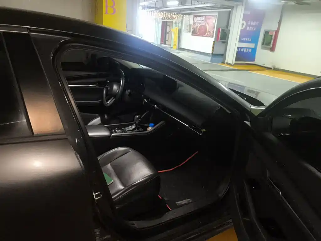Mazda 3 Axela — миниатюра 21