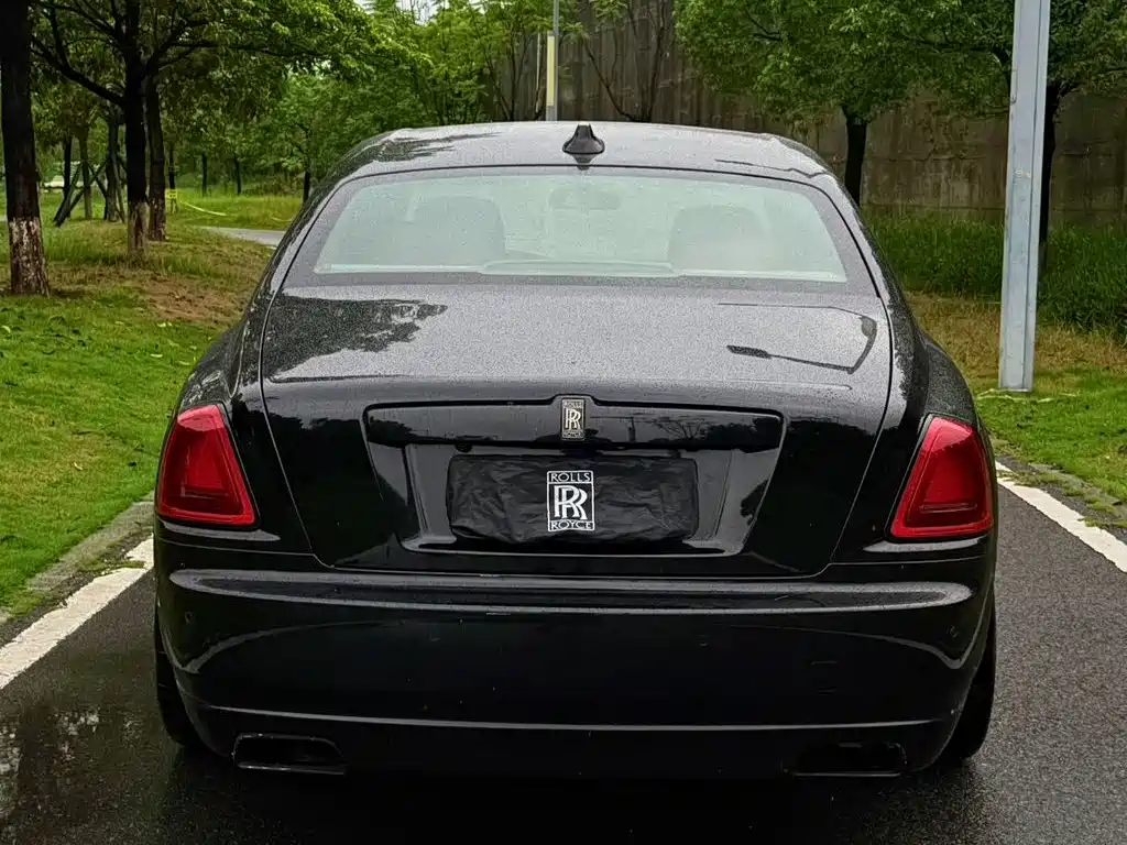 Rolls-Royce Ghost — миниатюра 5