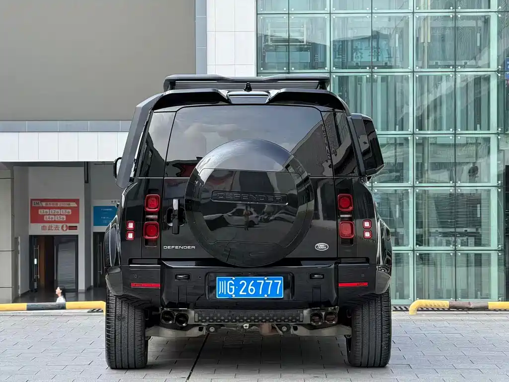 Land Rover Defender — миниатюра 9
