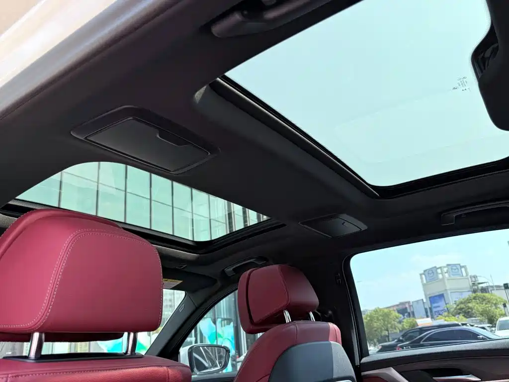 BMW 5 Series — миниатюра 20