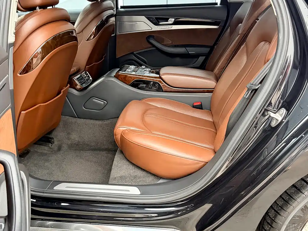 Audi A8 — миниатюра 13