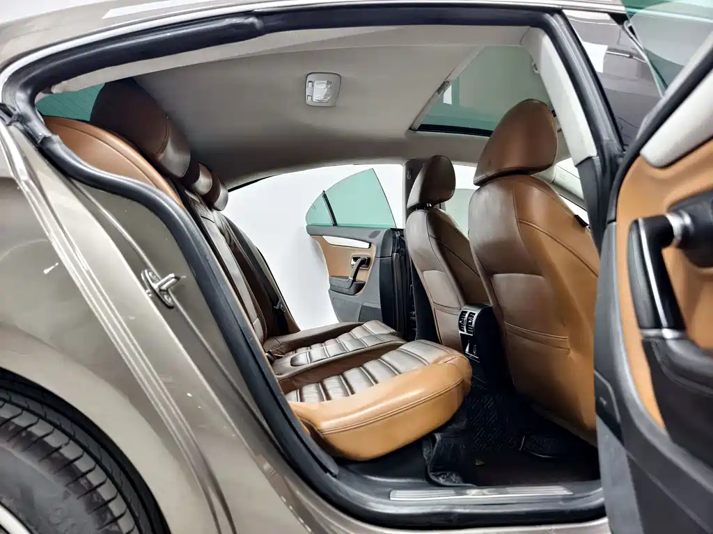 Volkswagen CC — миниатюра 16