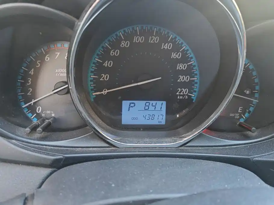Toyota Yaris L — миниатюра 14