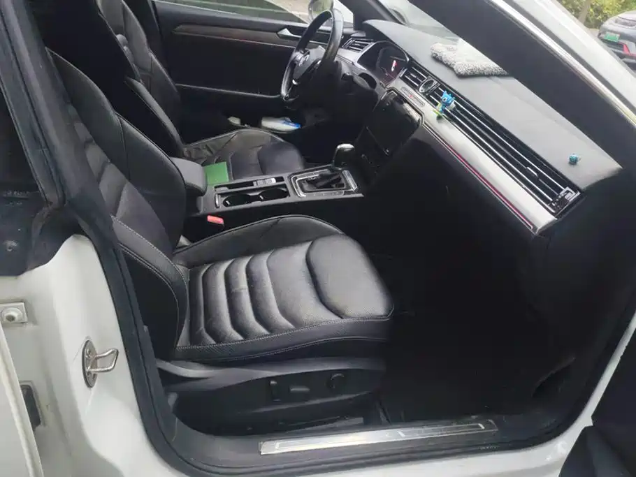 Volkswagen CC — миниатюра 8