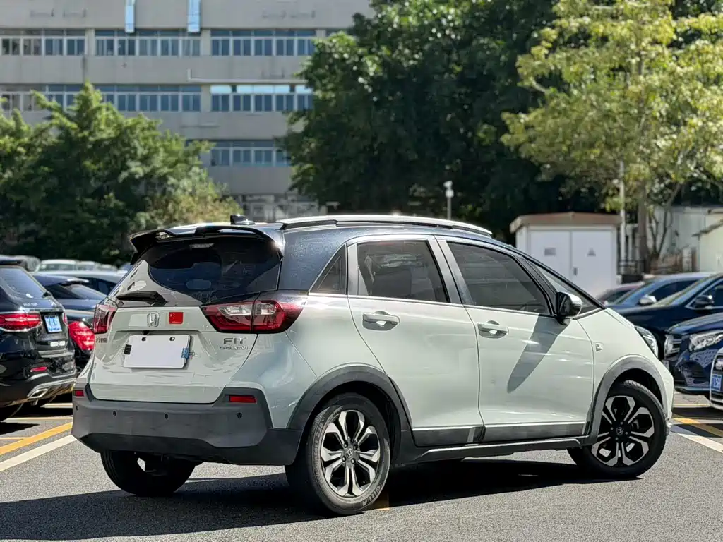 Honda Fit — миниатюра 3
