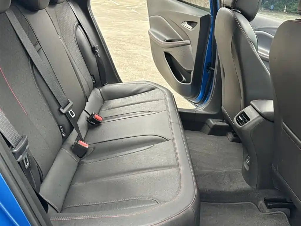 Buick Verano — миниатюра 12