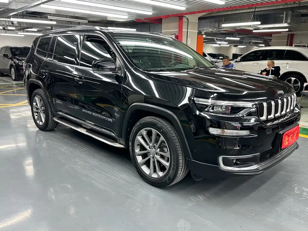 Jeep Grand Commander — миниатюра 3