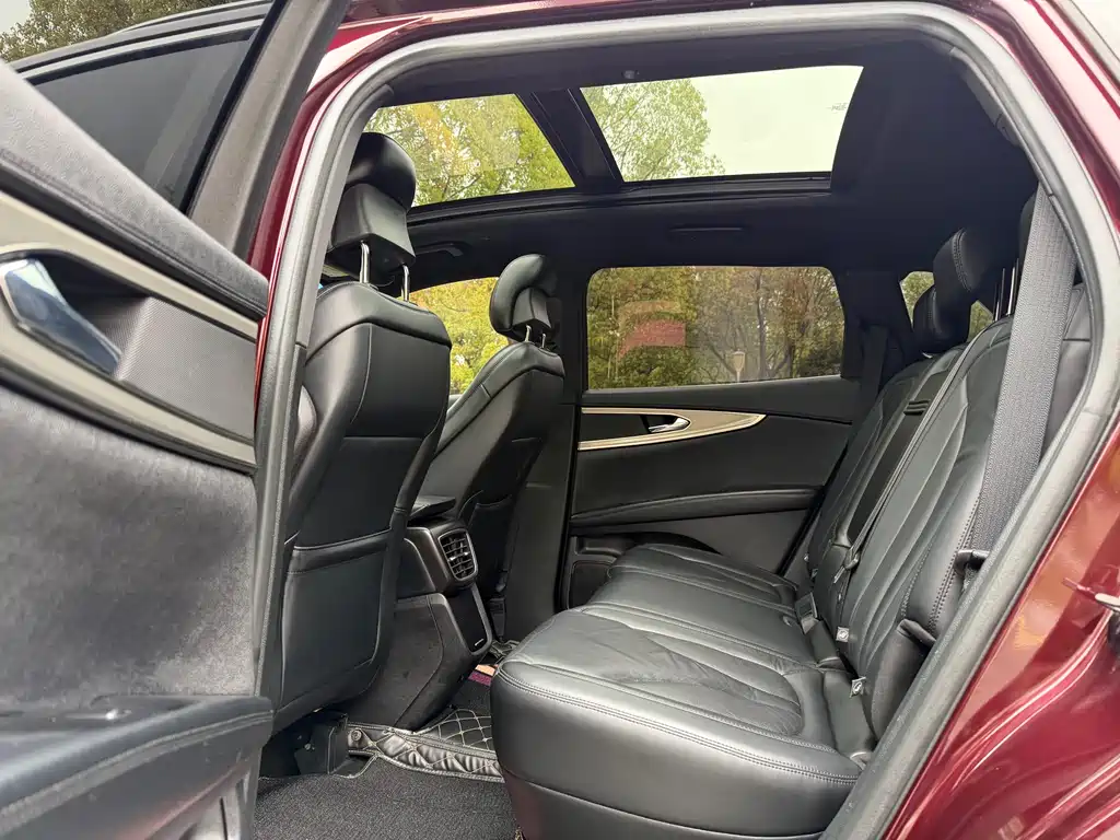 Lincoln Nautilus 2019 2.0T Premium V