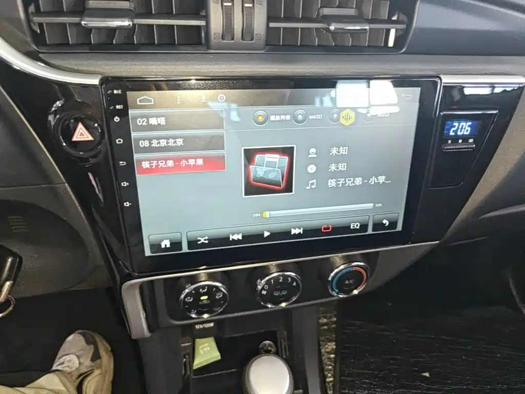 Toyota Corolla — миниатюра 13