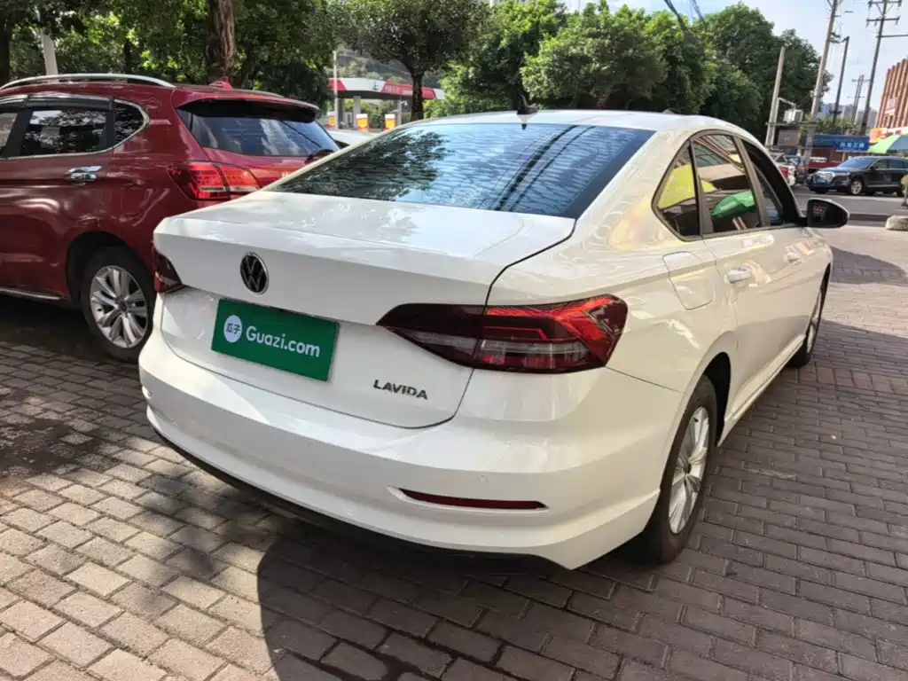 Volkswagen Lavida — миниатюра 7