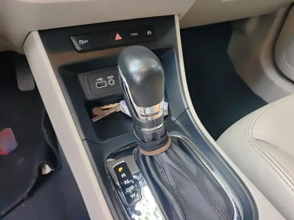 Roewe 360 — миниатюра 7