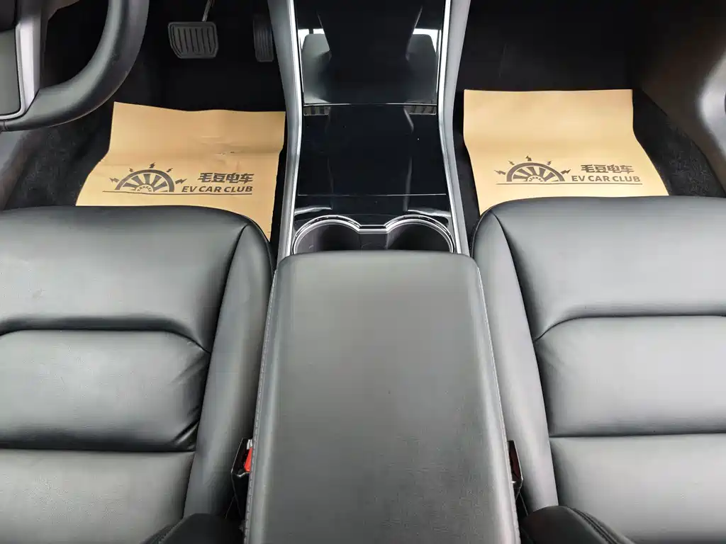 Tesla Model 3 — миниатюра 15