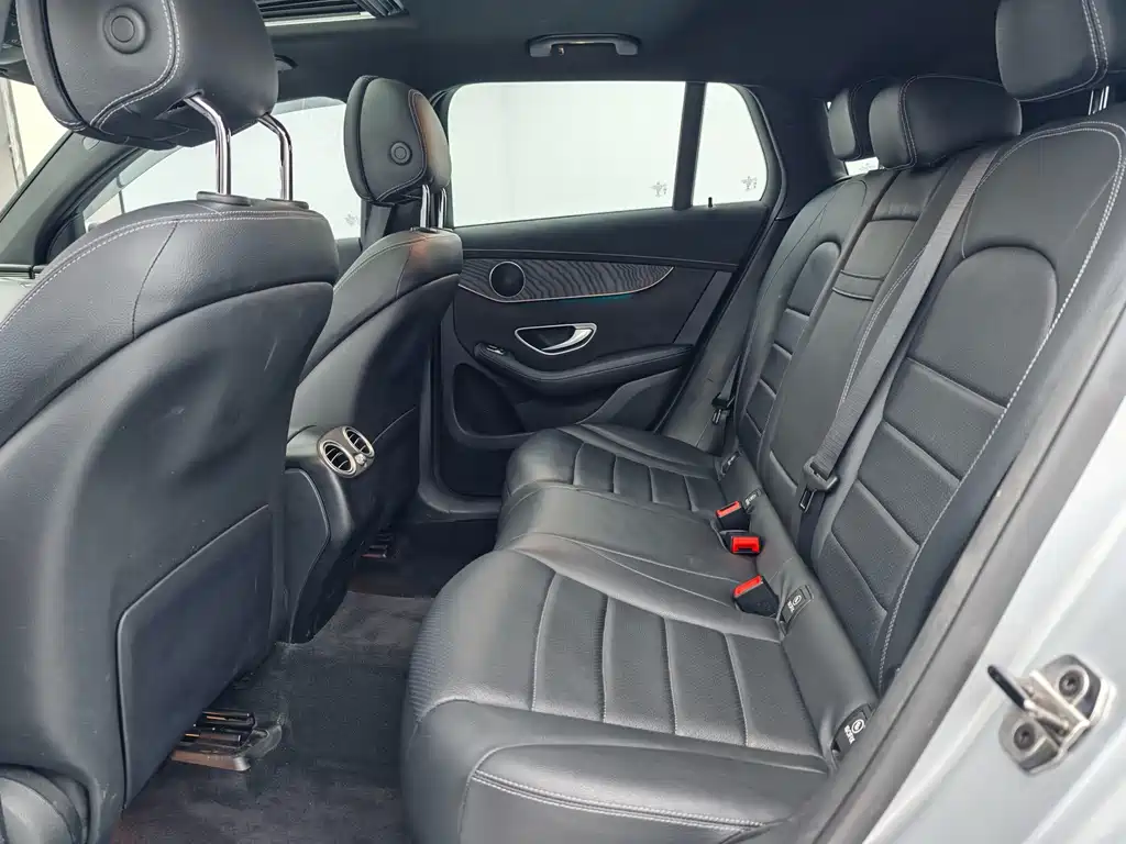 Mercedes-Benz EQC — миниатюра 5