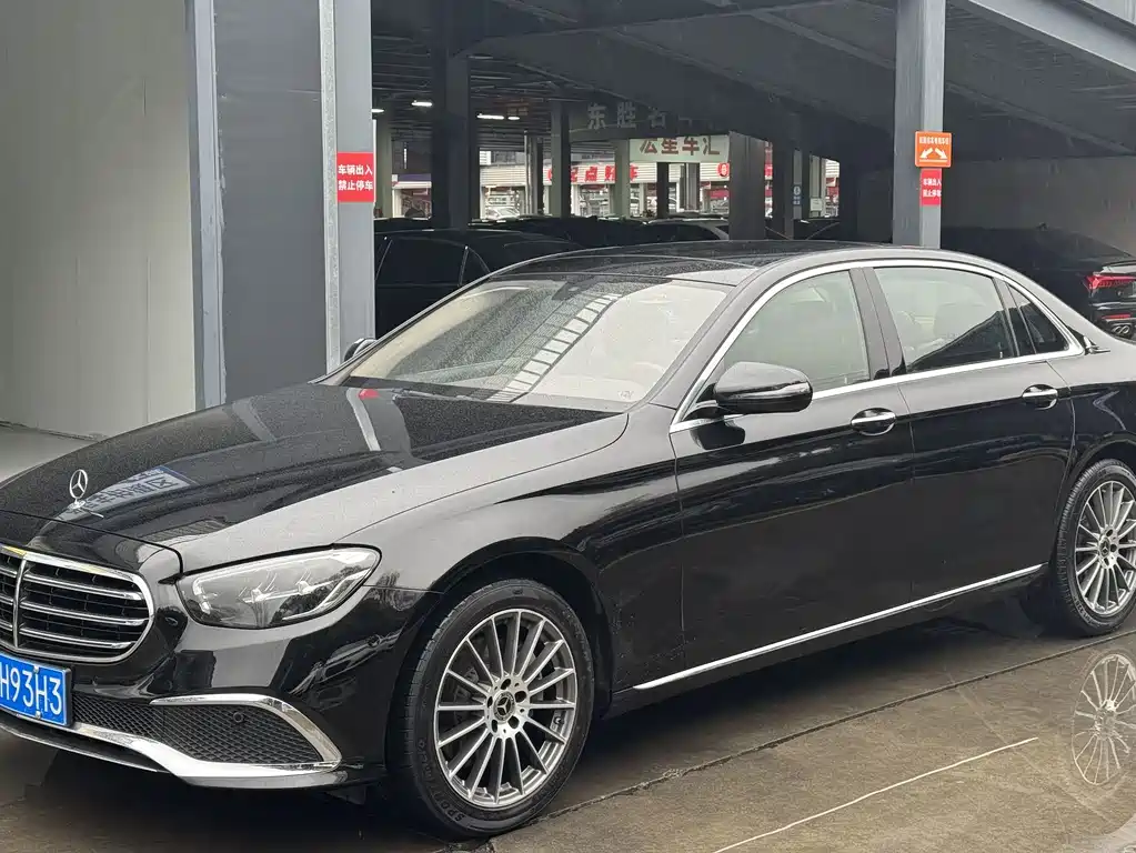 Mercedes-Benz E-Class 2021