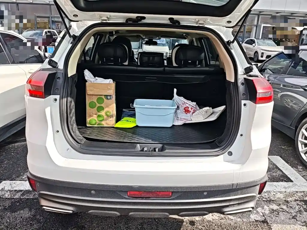 Geely Boyue — миниатюра 19