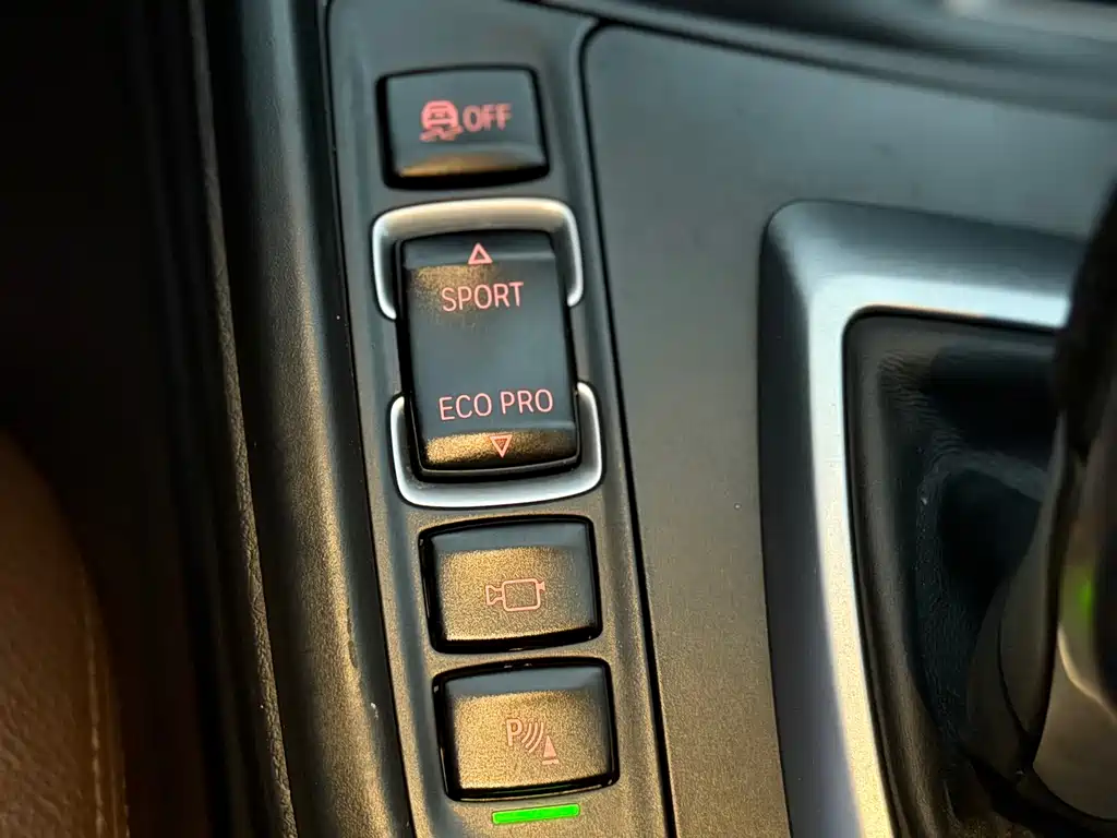BMW 3 Series — миниатюра 16
