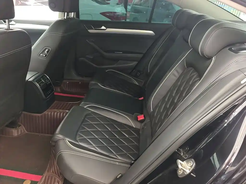 Volkswagen 迈腾 PHEV — миниатюра 17