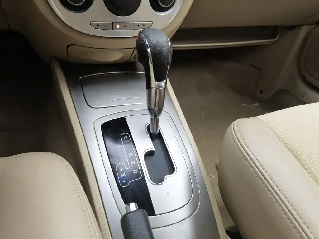 Buick Excelle — миниатюра 13