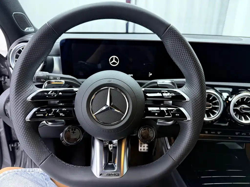 Mercedes-Benz A-Class AMG — миниатюра 6