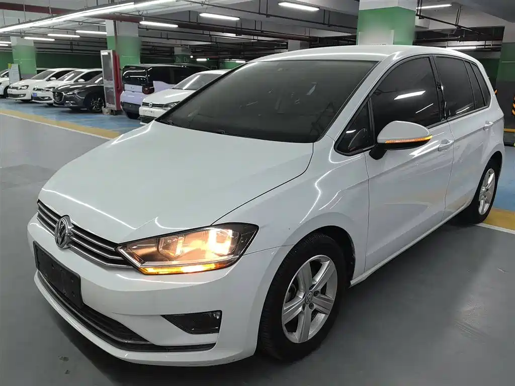 VOLKSWAGEN GOLF*JIAYU