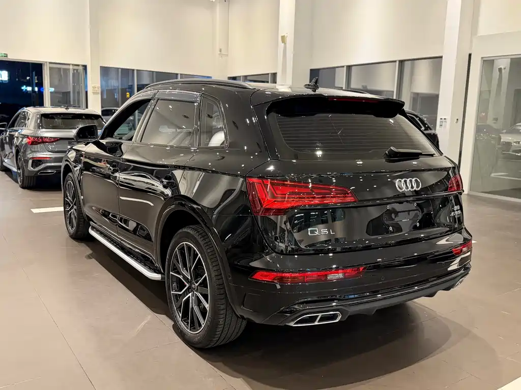 Audi Q5L — миниатюра 5